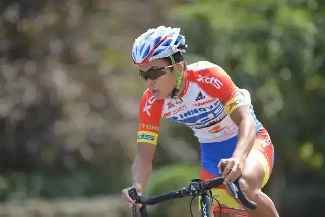 騎行眼鏡 不只是酷，更是騎行者的安全保障